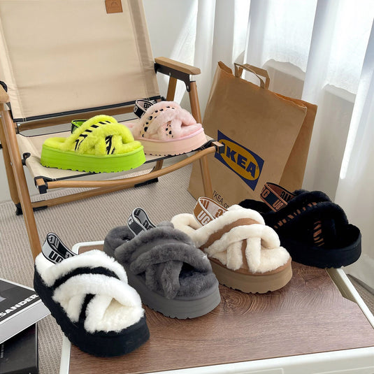 Winter 2024 Fuzzy Cross-Strap Platform Slippers – Cozy Outdoor Faux Fur Sandals for Women